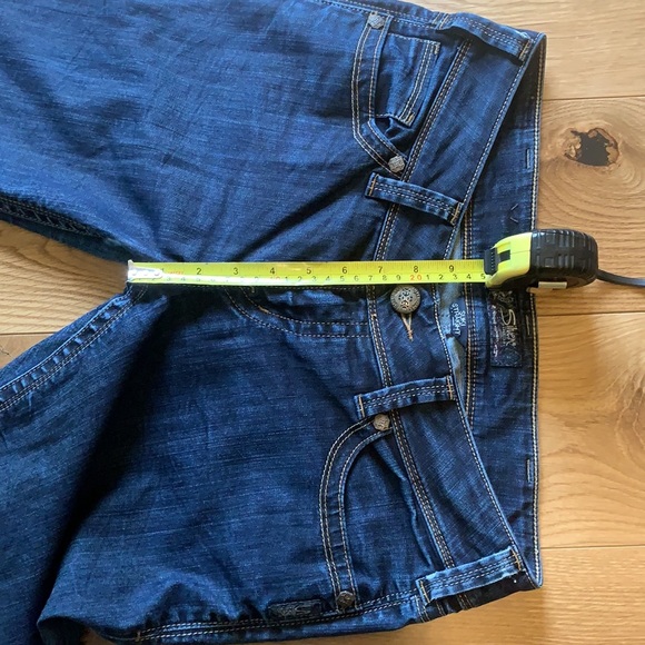 Silver Jeans. Suki straight. Size 30W 34L. Dark Blue - Picture 9 of 9
